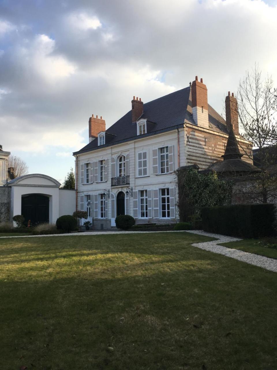 Entre Cour Et Jardin Acomodação com café da manhã Arras Exterior foto